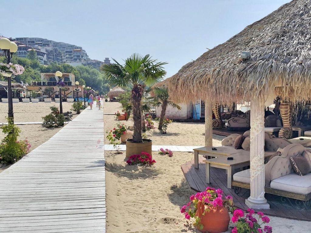 Dolce Vita Sea View Apartment Свети-Влас Экстерьер фото