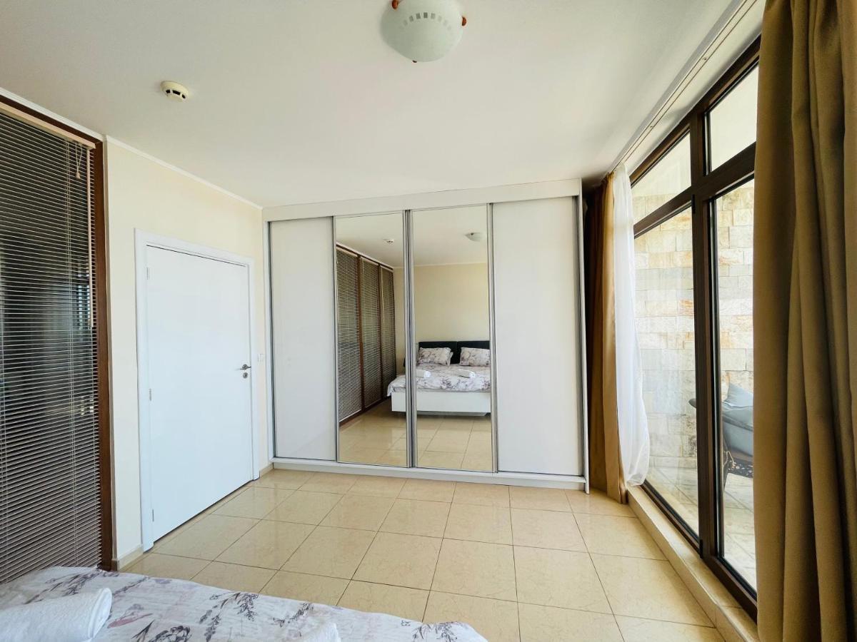 Dolce Vita Sea View Apartment Свети-Влас Экстерьер фото